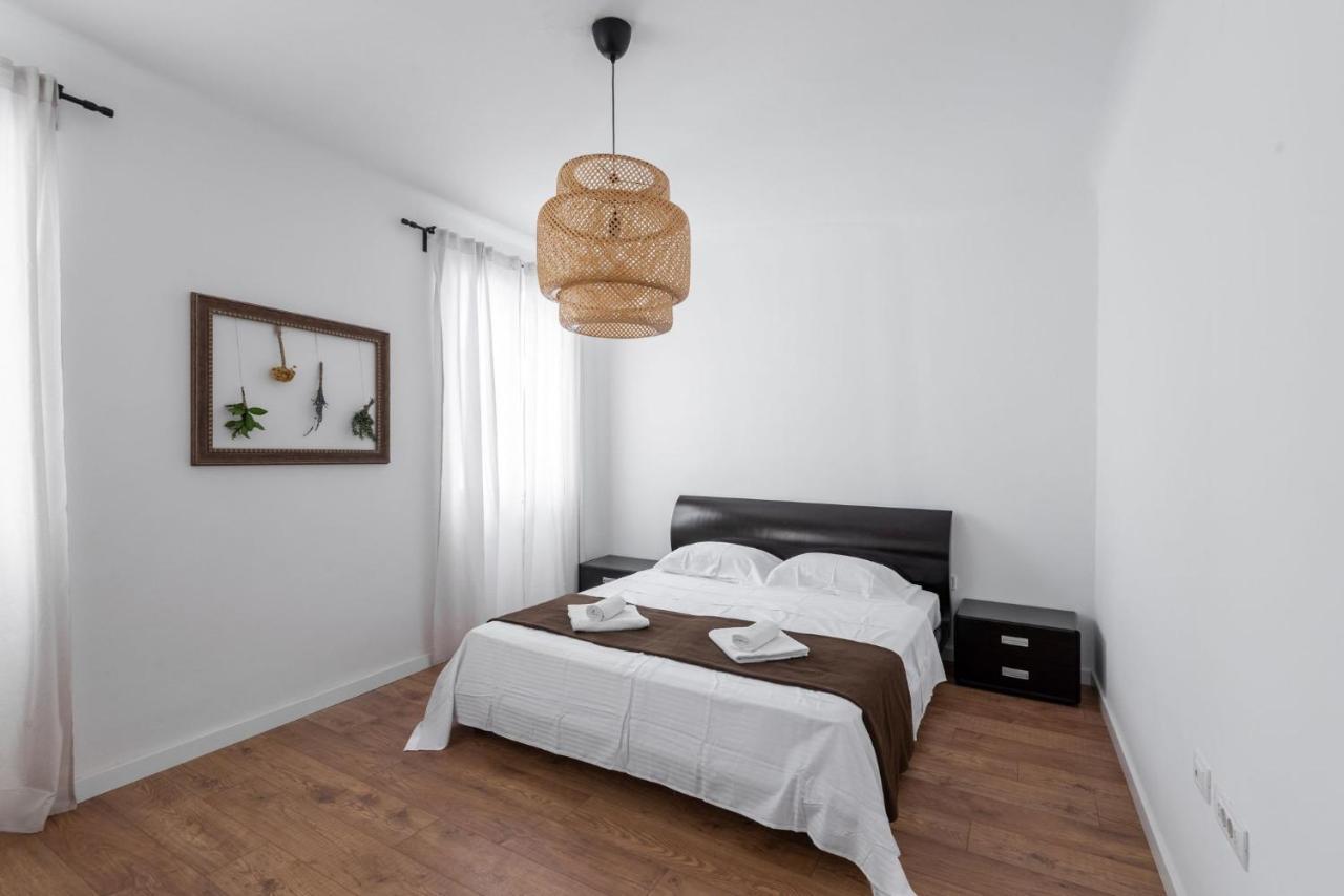 Pula City Apartment With Private Parking Free Bagian luar foto