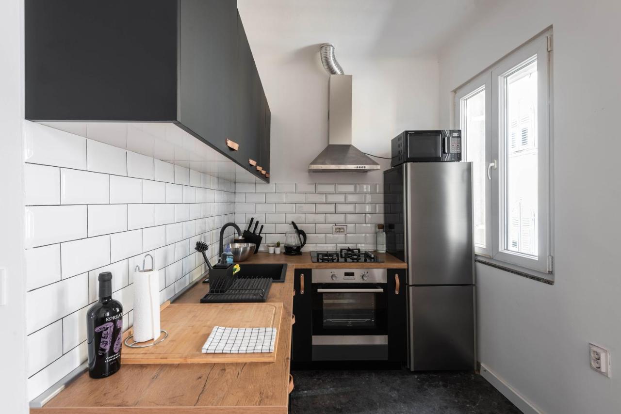 Pula City Apartment With Private Parking Free Bagian luar foto
