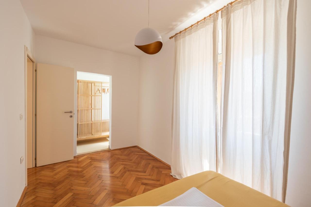 Pula City Apartment With Private Parking Free Bagian luar foto